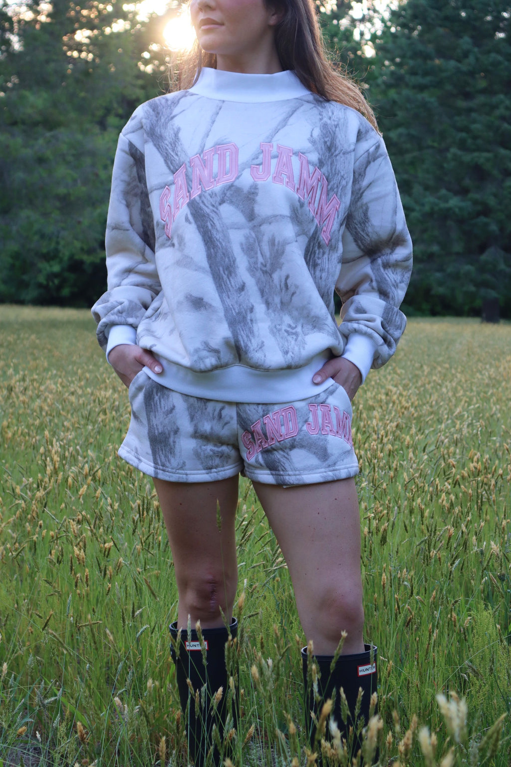 THE CAMO MOCK NECK
