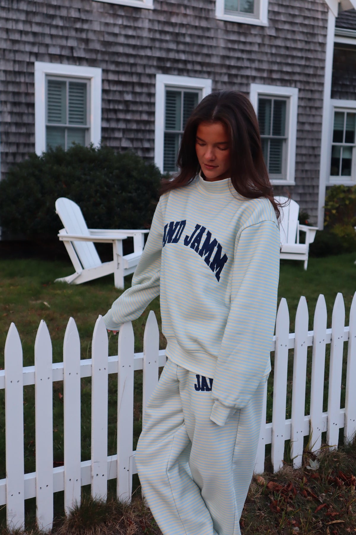 THE SEA GLASS MOCK NECK