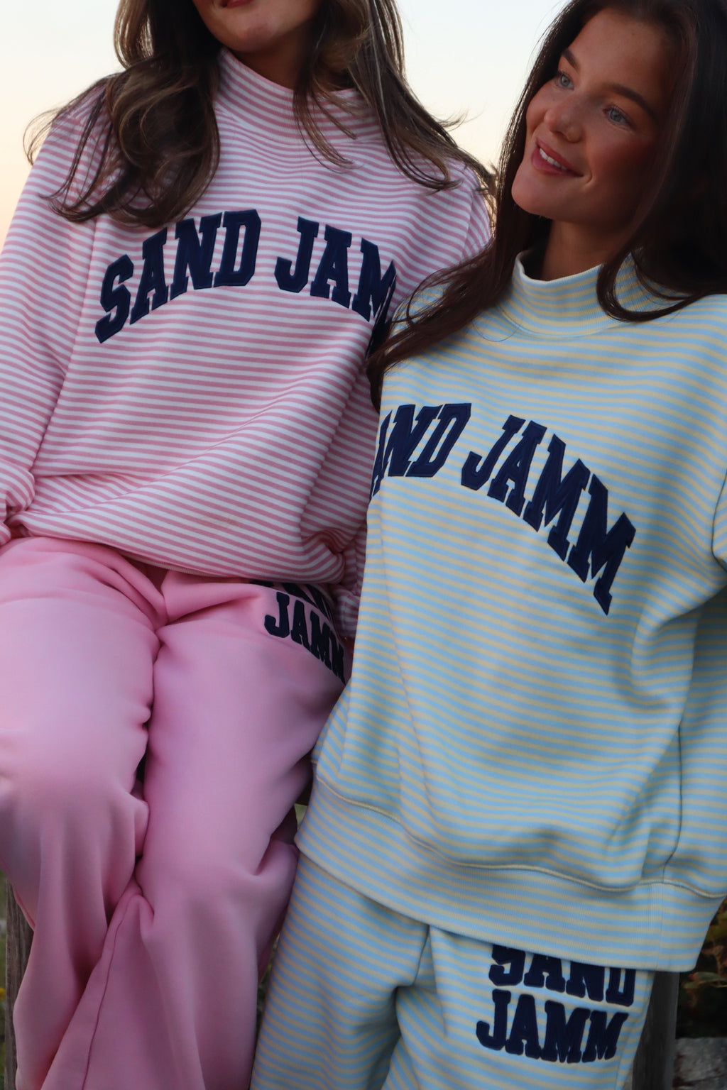 THE PINK SAND MOCK NECK