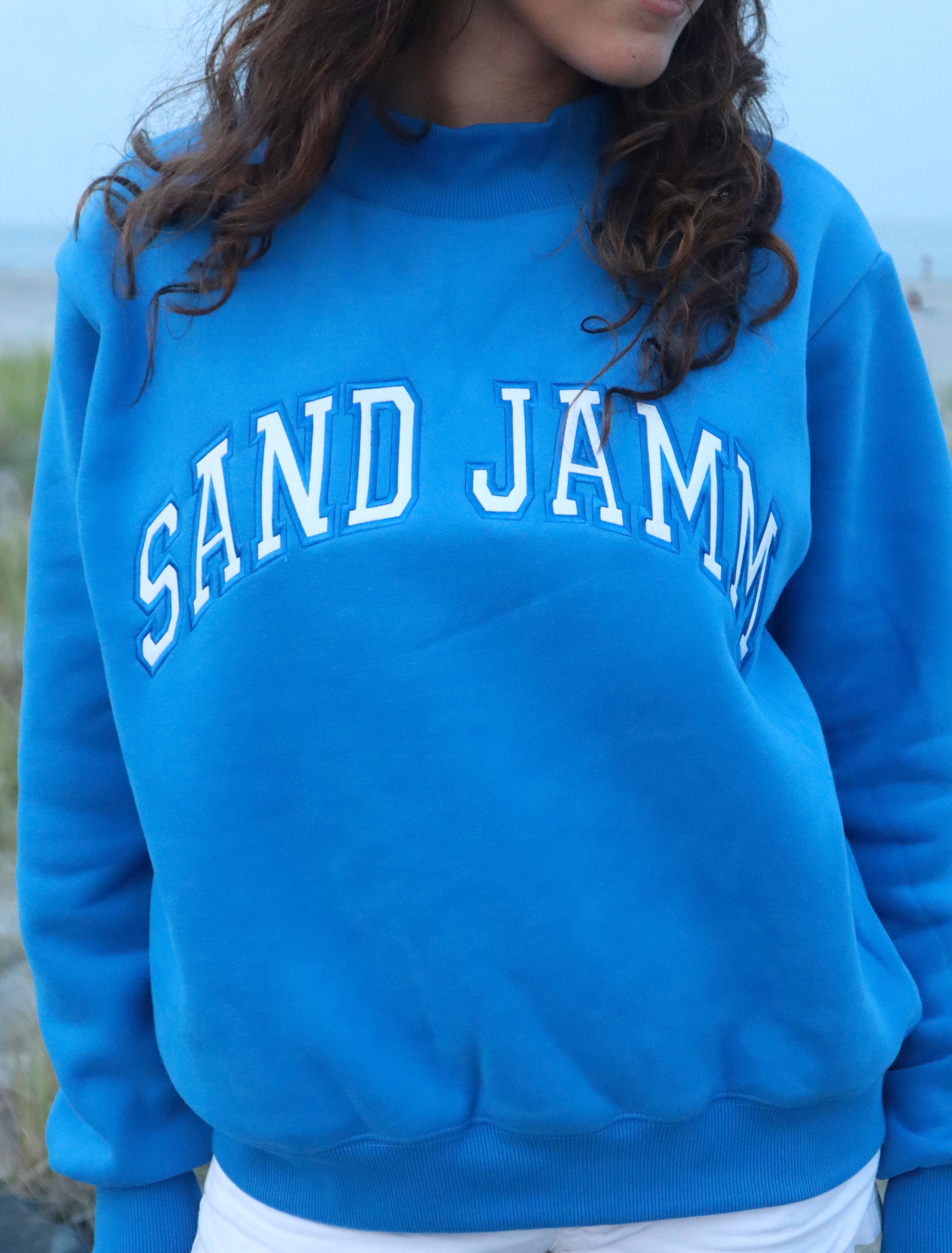 THE OCEAN BREEZE MOCK NECK