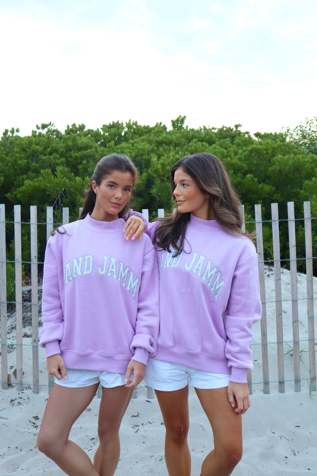 THE LILAC MOCK NECK